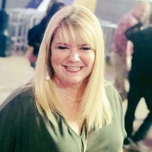 Meet your Posher, Julie